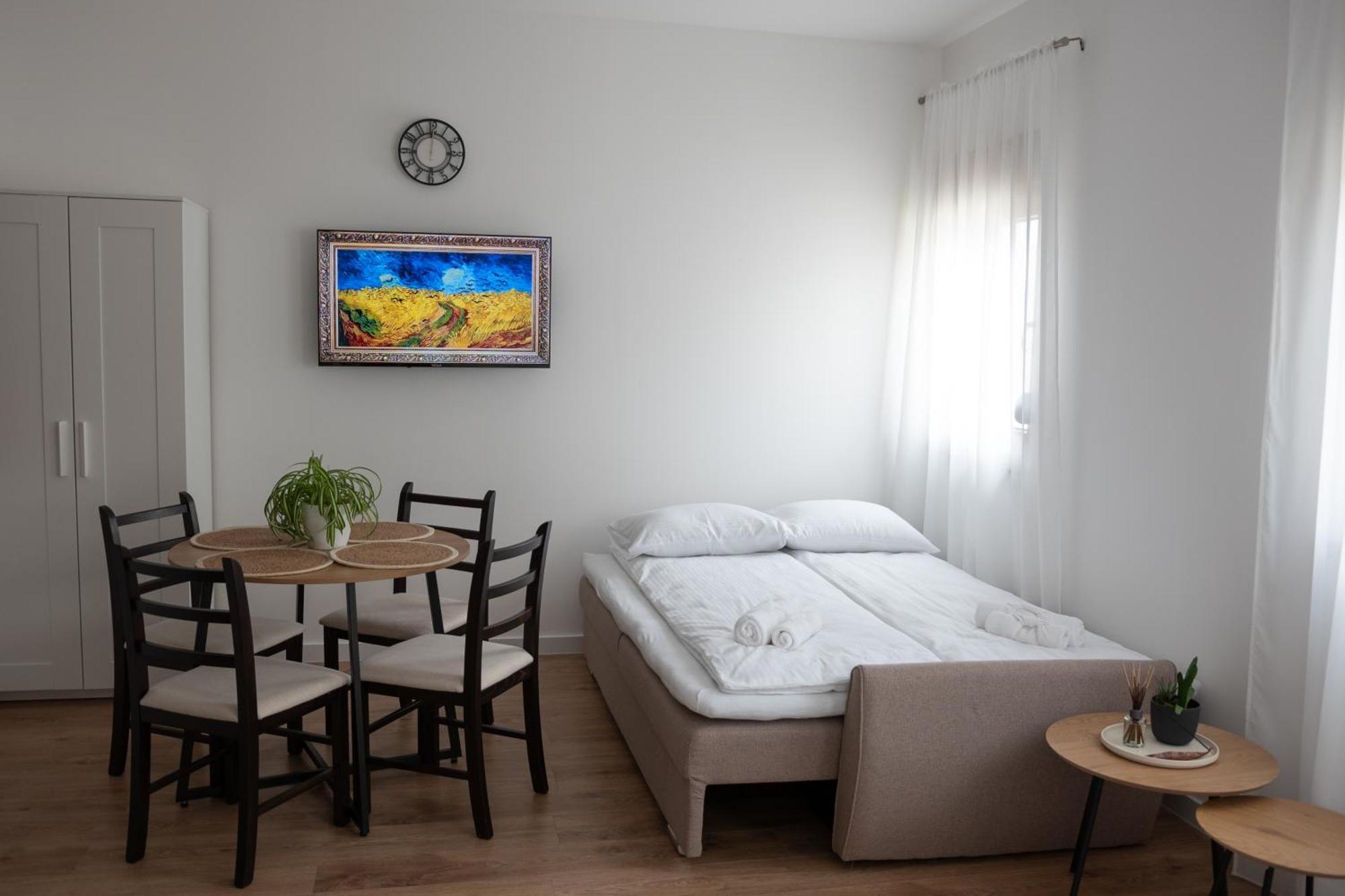 Studio Apartmani Izvor ブラガイ エクステリア 写真