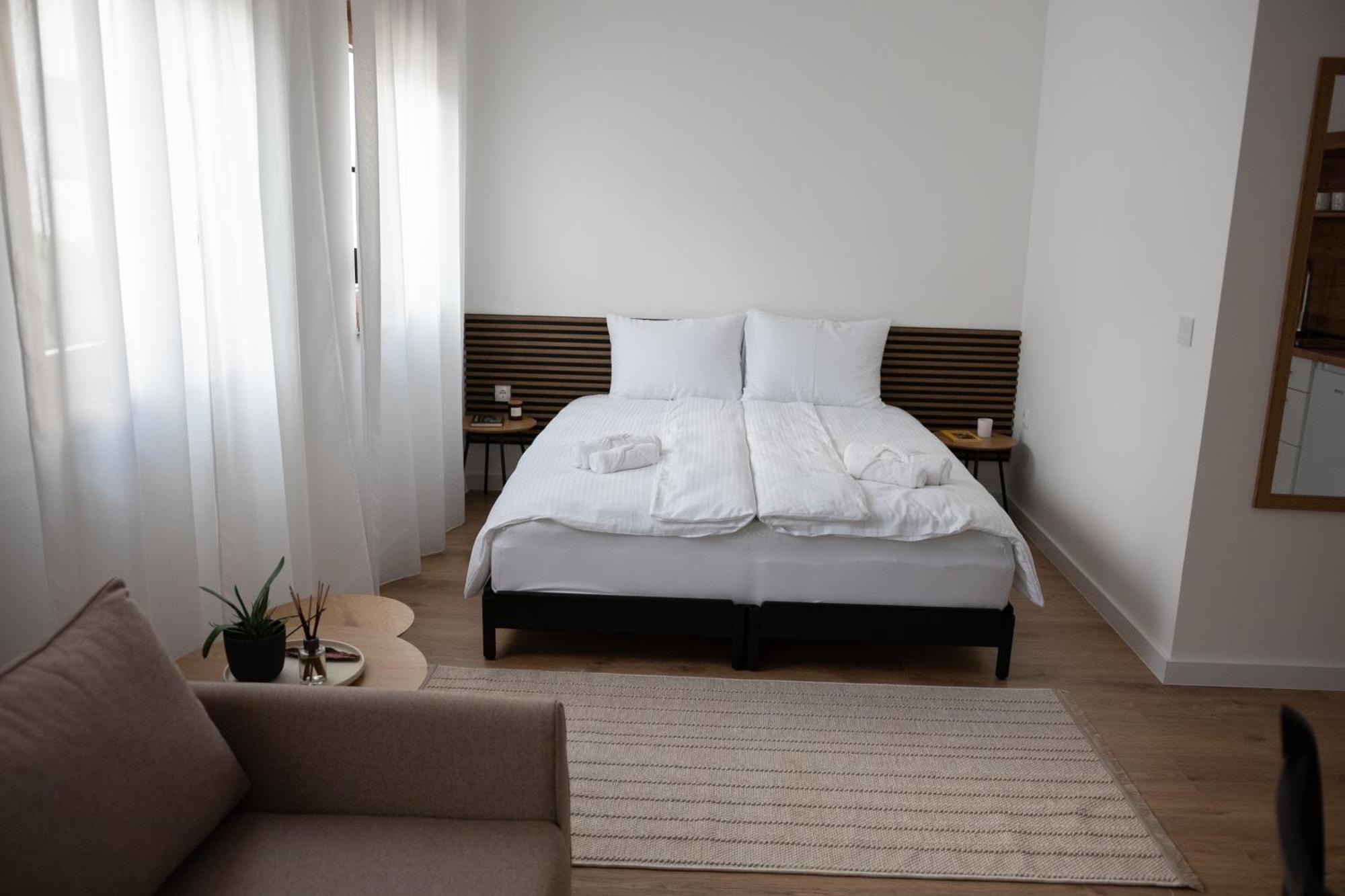 Studio Apartmani Izvor ブラガイ エクステリア 写真
